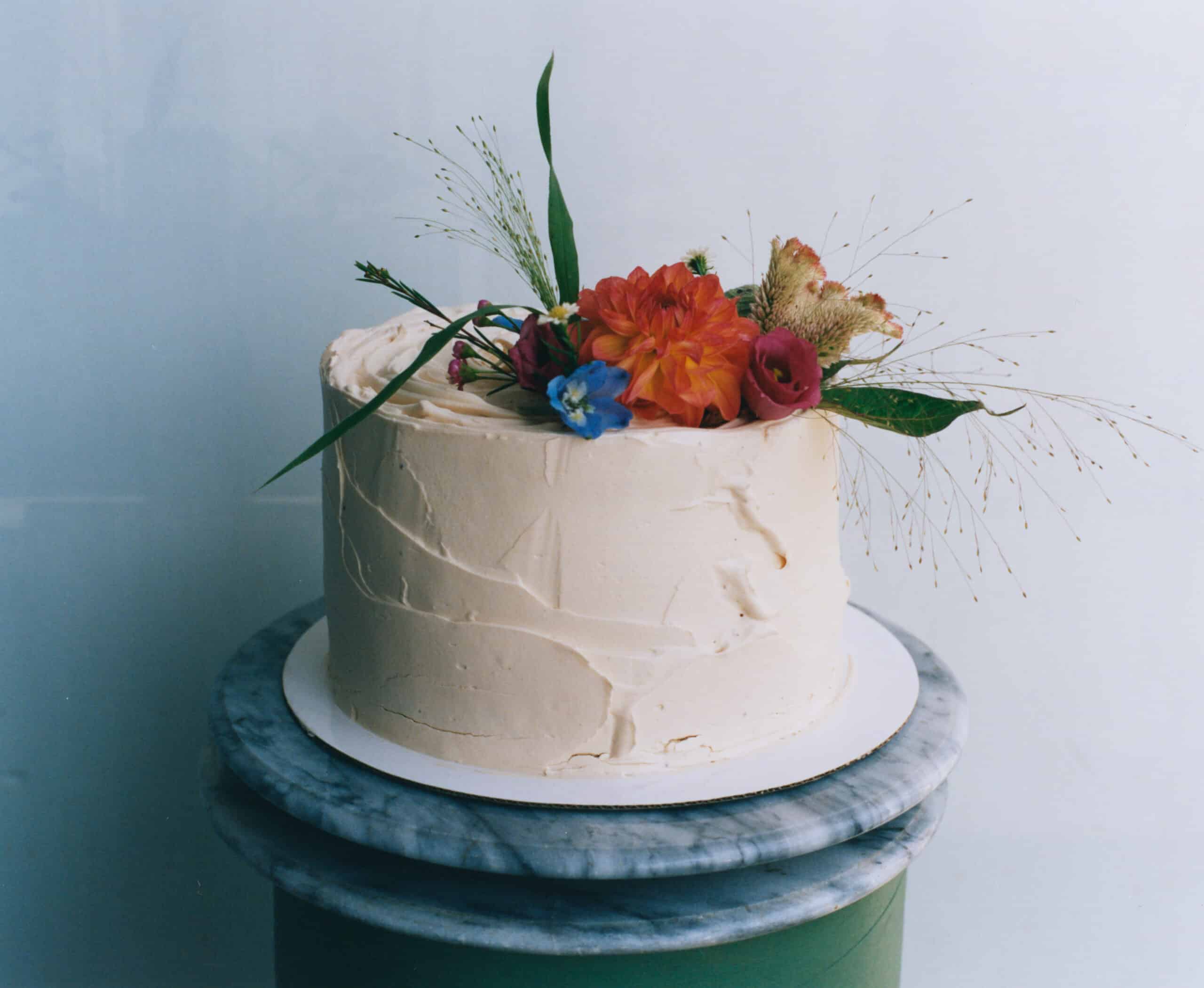 happy birthday flower cake bouquet